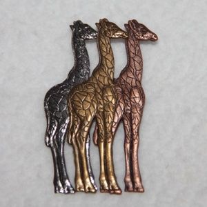 Giraffe Trio Mixed Metal Pin